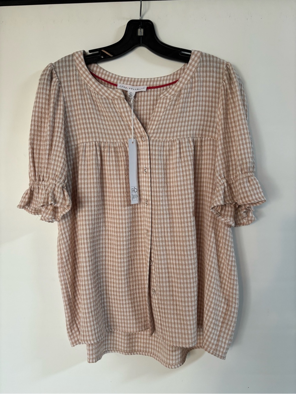 Jane and Delancey Beige and White Gingham Button-Front Blouse